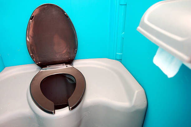 Best Portable restroom trailer rental  in Pinconning, MI